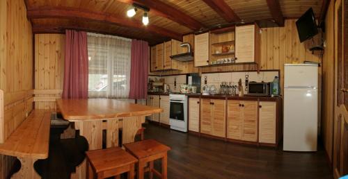 Plavya House | Гніздо Беркута