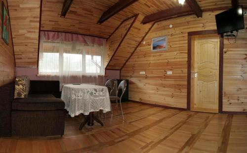 Plavya House | Гніздо Беркута