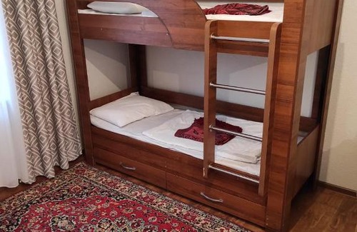 Cholpon-Ata House | Гостевой дом Ак-Толкун