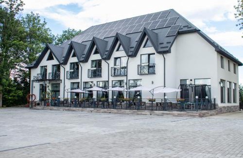 Nyzhnje Selyshche Hotel | Готельно-ресторанний комплекс Фамілія