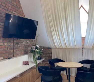 Berezhany Hotel | Готель Бережани