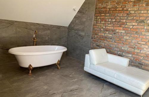 Berezhany Hotel | Готель Бережани