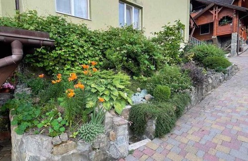 Slavske House | Готель РіТО