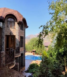 Yusufhona House | Дача на Чарваке Юсуфхона
