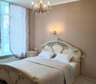Desnyans'kyi District Apartment | Двокімнатна , Троєщина, район 2, ТЦ район
