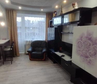 Uzhhorod Apartment | Дизайнерська квартира у центрі міста