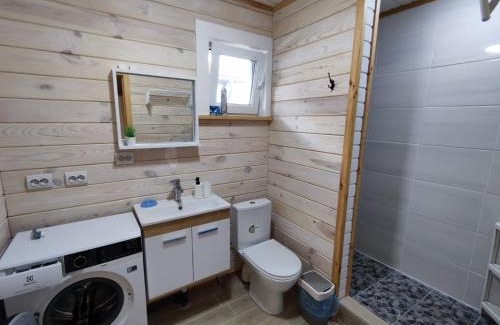 Molodizhne House | Дом Дискавери семейный у моря!