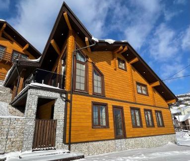 Volovets House | Еко Дім Воловець