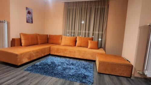 Pernik Apartment | Елегантен градски апартамент с обширна тераса