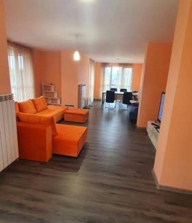Pernik Apartment | Елегантен градски апартамент с обширна тераса