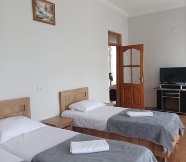 Gonio House | жули