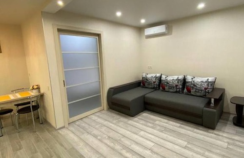 Lesniki Apartment | Замечательная евродвушка район Теремков 209