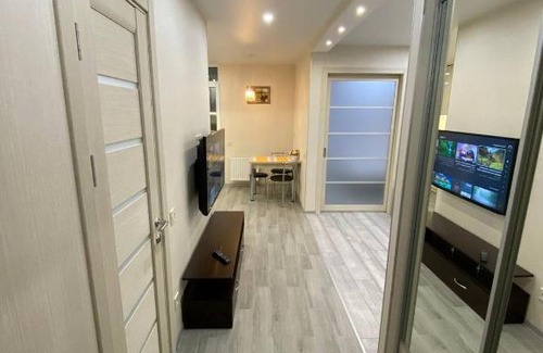 Lesniki Apartment | Замечательная евродвушка район Теремков 209