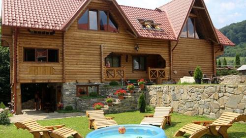 Mykulychyn House | Зарінок карпат