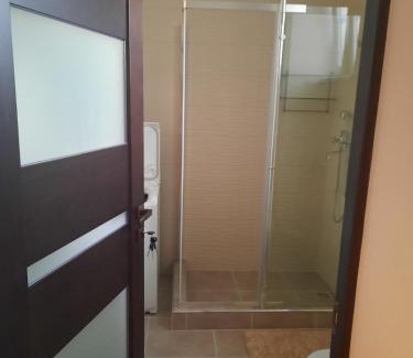 Berehove Apartment | Затишок Берегово неподалік від басейнів "Спортбаза Закарпаття" і "Жайворонок"