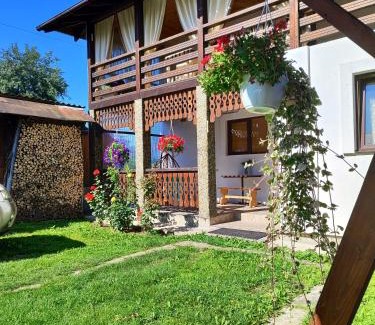 Slavske Apartment | Карпатський куточок
