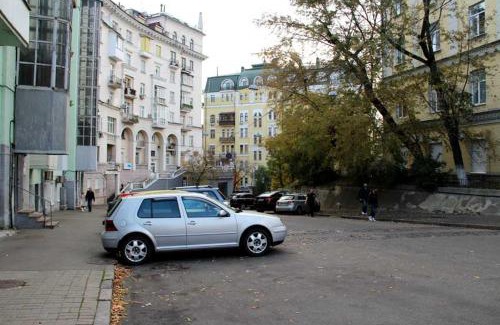 Dobrovelychkivka Apartment | Квартира в центрі Києва