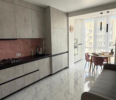 Lenins'kyi district Apartment | Квартира Люкс на Поділлі
