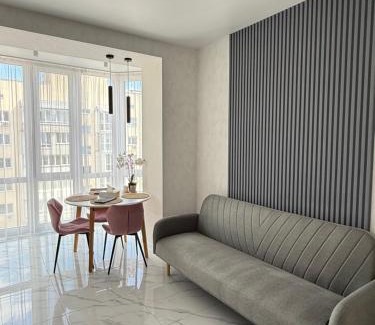 Lenins'kyi district Apartment | Квартира Люкс на Поділлі