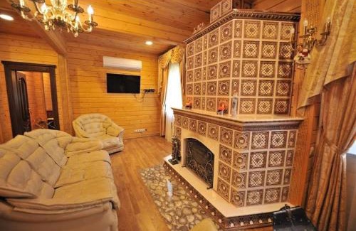 Klavdiyevo-Tarasove House | Комплекс відпочинку GoldFіsh Сlub