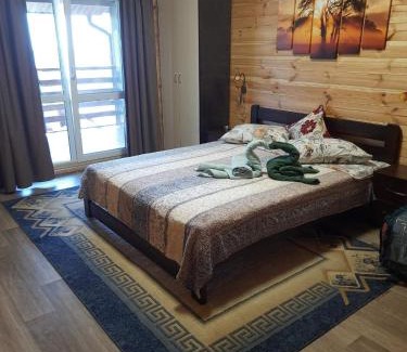 Molodizhne House | Коттедж у берега моря бо Сокол