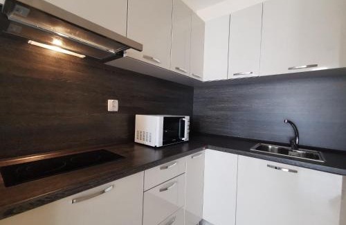 Sozopol Apartment | КЪМПИНГ ГРАДИНА - АПАРТАМЕНТ с ДВЕ СПАЛНИ в К-С ЧЕРНОМОРСКА ЗВЕЗДА