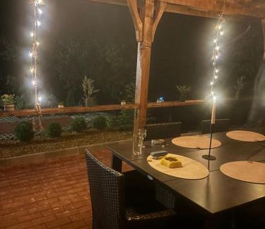 Dupnitsa Villa | Къща за гости “При Язовира”