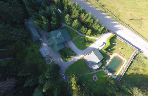 Plavya House | Лісовий Маєток