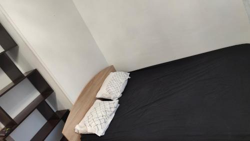Svyatoshyns'kyi District Apartment | Метро Академгородок Житомирская 10мин пешком Академмістечко Вернадского 65 КУП НАНУ Європейський університет Міні-смарт квартира
