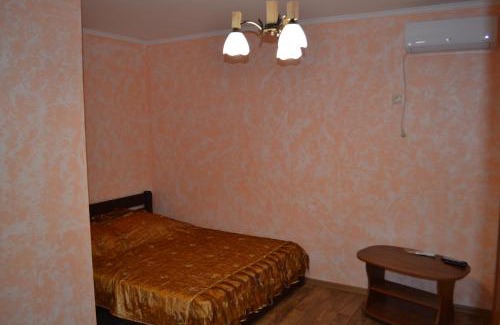 Molodizhne Hotel | мини-отель VERAVILLA