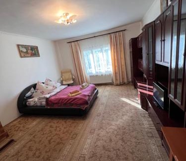 Yasinya House | Міні-готель Міраж