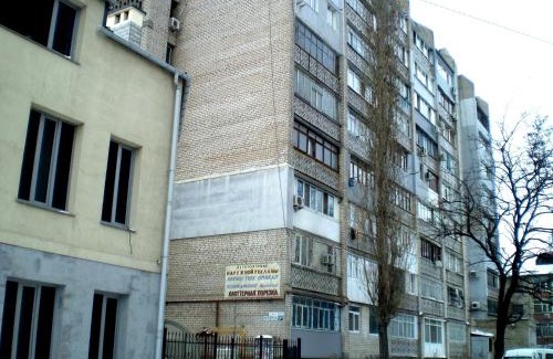 Mykolaiv Apartment | Небольшая СТУДИЯ, проспект ЦЕНТРАЛЬНЫЙ 124А, 2 дивана, 2 кресла 3 этаж 9 этажного дома Wi-Fi