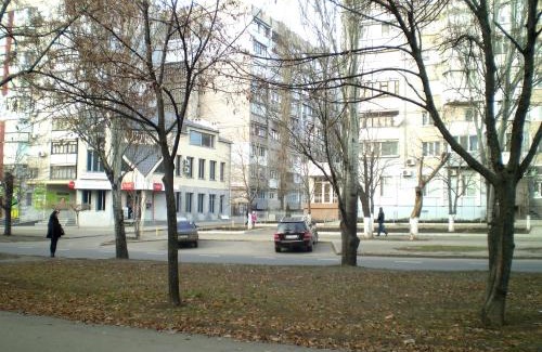 Mykolaiv Apartment | Небольшая СТУДИЯ, проспект ЦЕНТРАЛЬНЫЙ 124А, 2 дивана, 2 кресла 3 этаж 9 этажного дома Wi-Fi