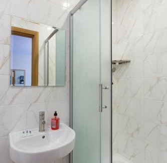 Petrovskoye Apartment | Нова студія в стилі лофт біля ТРЦ Нікольський - Харківська набережна 3-9