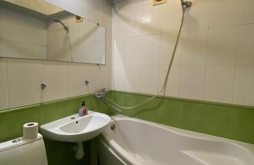 Pervomayskoye Apartment | Однокомнатная квартира студия с панорамным балконом возле центр.площади Ленина