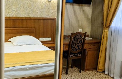 Zhytomyr Hotel | Оздоровчий комплекс Гайки заїзд провулок Сухий Яр 12