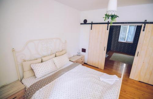 Letnitsa House | Онгъл юг
