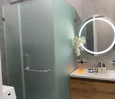 Almaty Apartment | Просторный апартамент в центре Алматы, Mega Park -Arbat