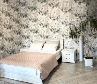 Kryvyi Rih Apartment | Просторі LUX апартаменти на центральному проспекті, великий Smart TV,преміум-підписки YouTube та онлайн-кінотеатрів , кавомашина, відкритий балкон, ЗВІТНІ ДОКУМЕНТИ