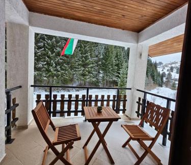 Stoykite House | самостоятелна къща Планински перли, дом 1 на 5 мин от ски лифт Стойките, Пампорово