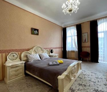 Verkhnie Misto Apartment | Світло є! Історичний Центр!