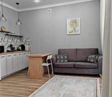 Yesil District Apartment | Солнечная квартира рядом с EXPO