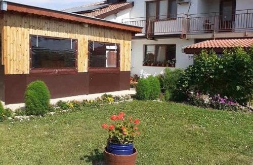 Shabla House | СТАИ ЗА ГОСТИ ПОДКОВА