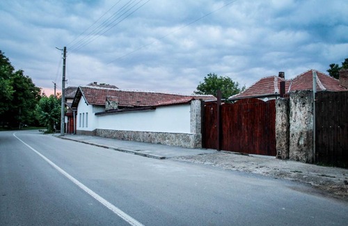 Krushuna House | Старата чешма