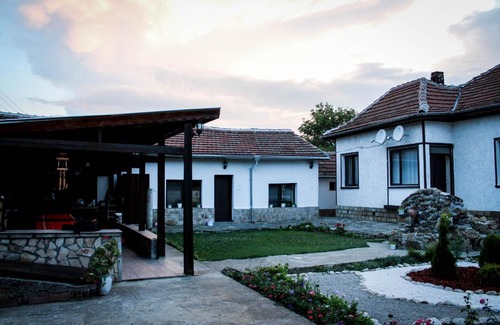 Krushuna House | Старата чешма