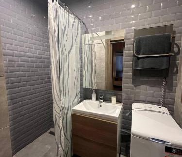 Pechers'kyi District Apartment | Студія в стилі лофт біля Виставкового центру