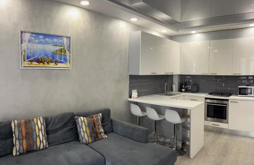 Irpin Apartment | Сучасна та простора квартира в гарному районі міста біля парку