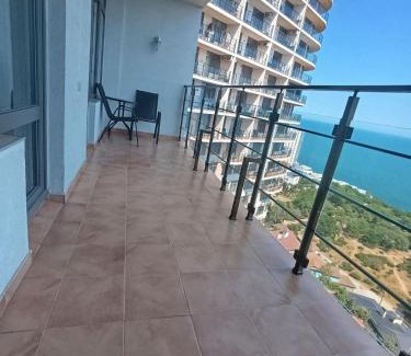 Arcadia Apartment | Терраса с панорамой моря в Аркадии