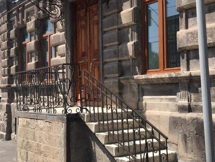 Gyumri Apartment | Удобный апартаменты с террасой