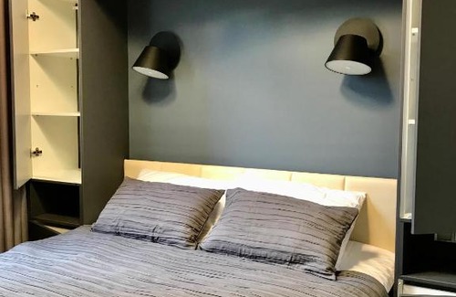 Vesyoloe Apartment | Уютные Апартаменты у Моря на Таврической 7 (72)